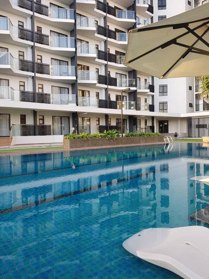 Casa Raudhah @ Timurbay Seafront Residence Kampung Sungai Karang Экстерьер фото